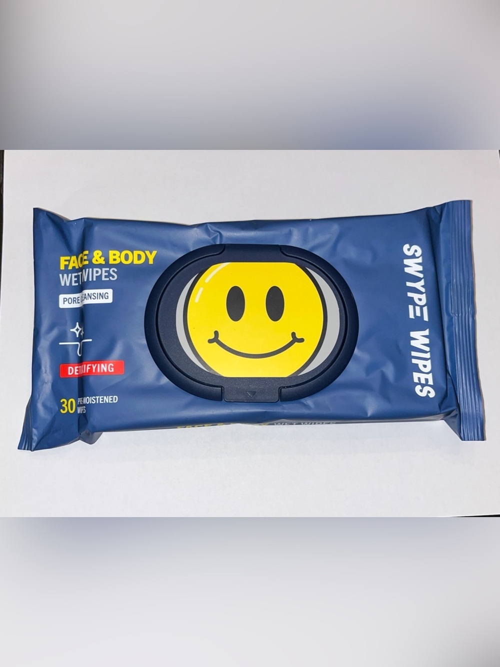 Smiley Face Wet Pore Cleanse Wipes Pack - Navy Blue & Yellow